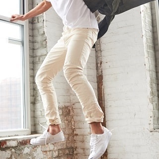 How Men Should Wear White Denim