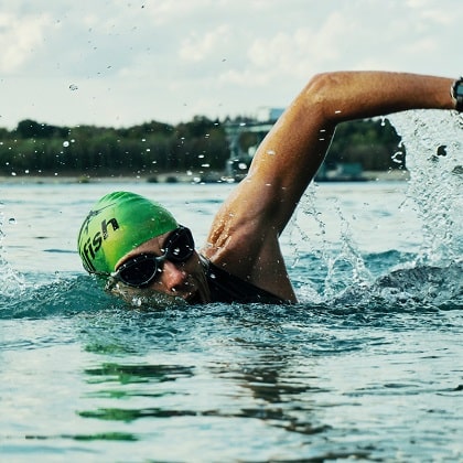 Swimming Strokes to Strengthen Your Back and Reduce Pain