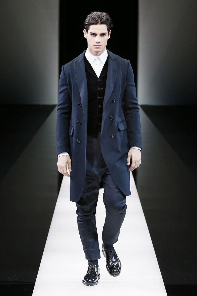 Giorgio Armani Fall/Winter 2015