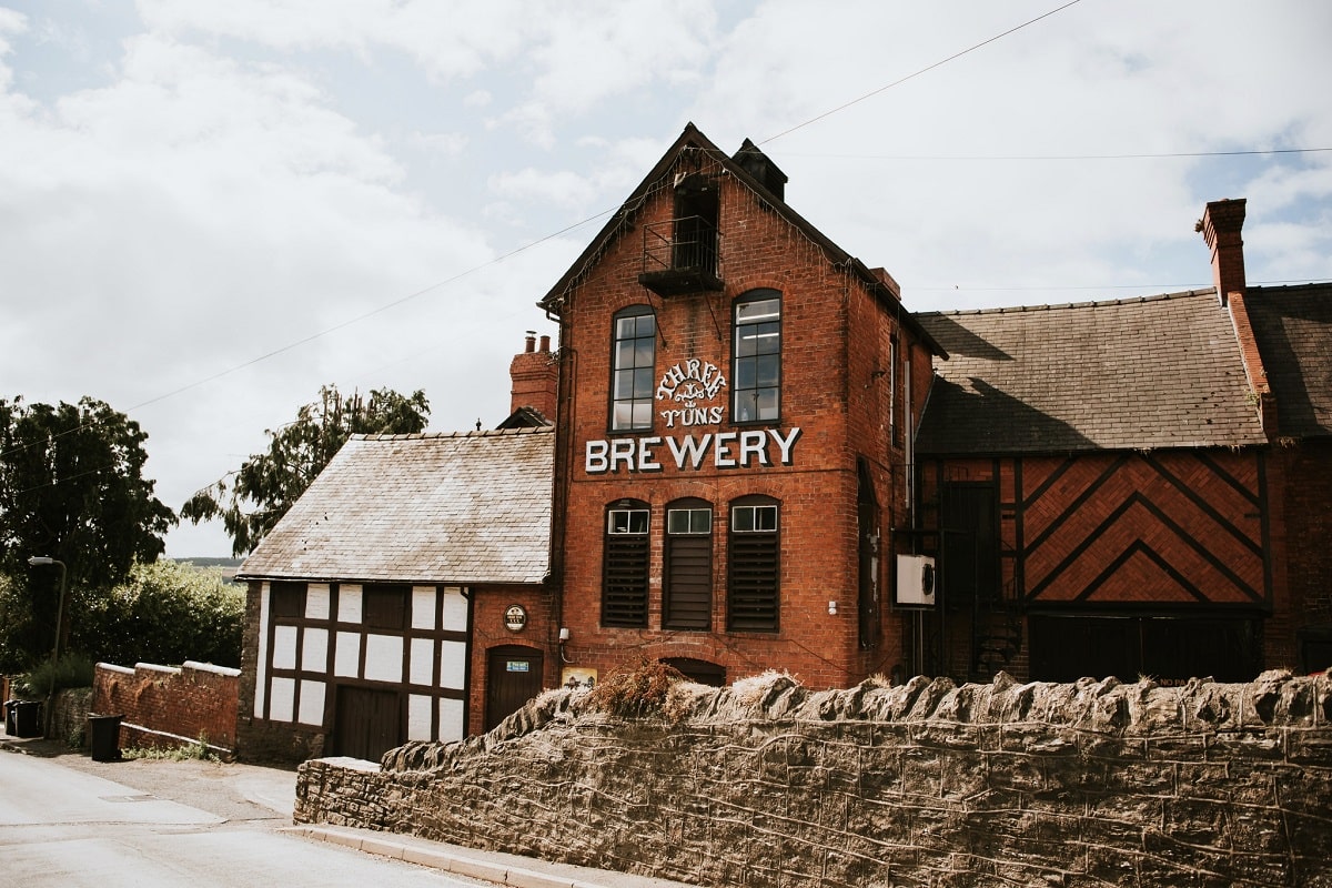 - Three Tuns Brewery 